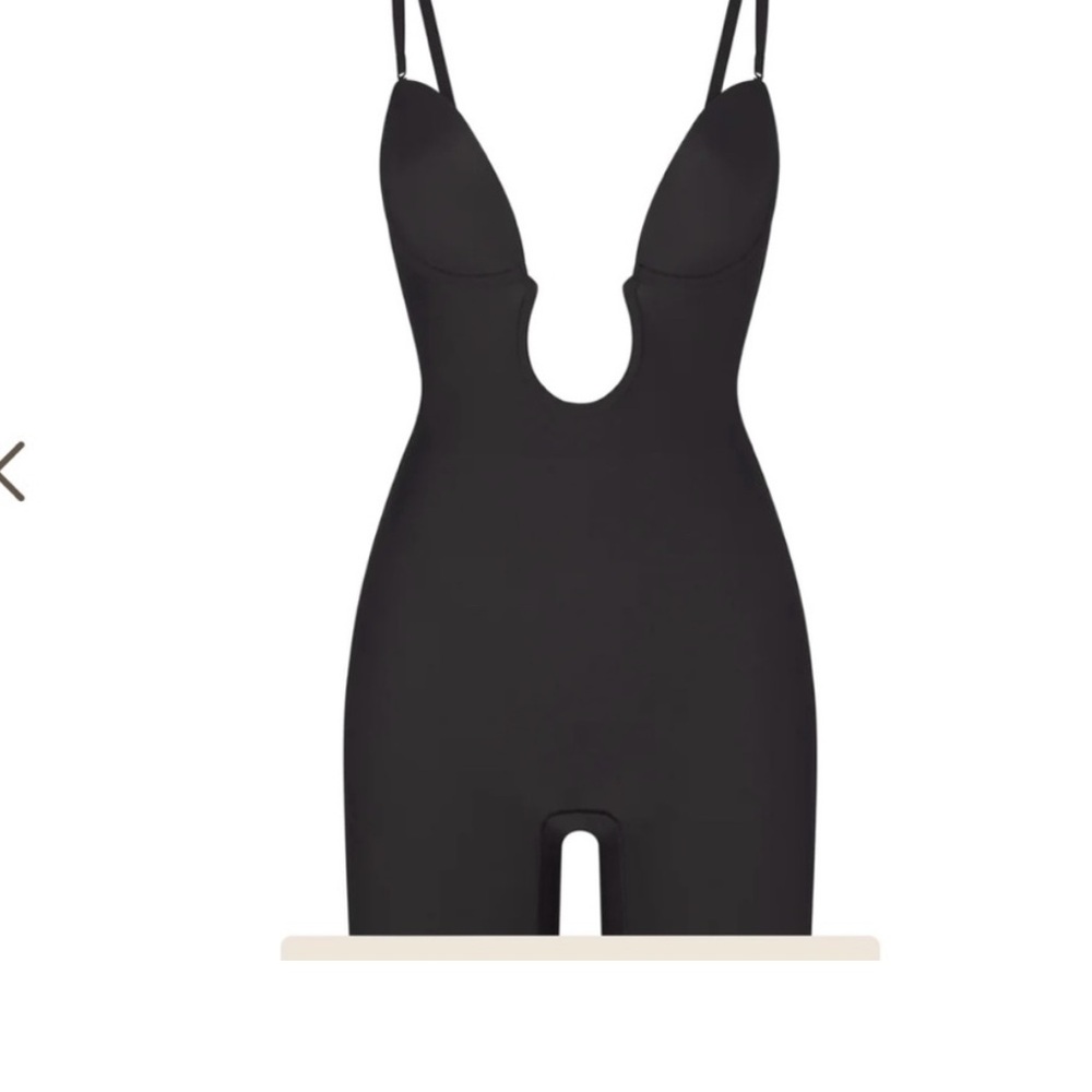 SKIMS Black Deep Plunge Mid Thigh Shapewear Bodysuit